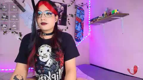 Snapshot of lucymorningstar399 chatting on 06-19-26, 11:47 Lucy online show from 06-19-26, 11:47