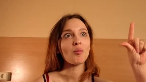 Snapshot of lucynear chatting on 06-06-26, 10:20 Lucy online show from 06-06-26, 10:20