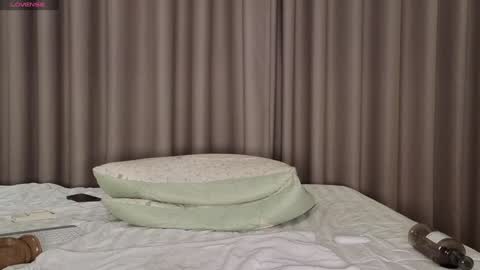 Snapshot of lucynuty chatting on 01-05-25, 10:53 Love kinky Go here  online show from 01-05-25, 10:53