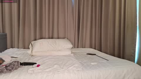 Snapshot of lucynuty chatting on 10-10-25, 06:23 Love kinky Go here  online show from 10-10-25, 06:23