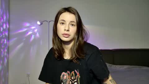 Lucy online show from 12-01-25, 01:16