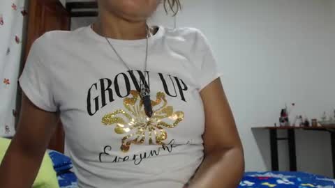 I am Luciana Martin... Welcome in my room online show from 07-01-26, 12:56