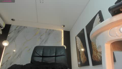 Luciana online show from 01-17-25, 01:04