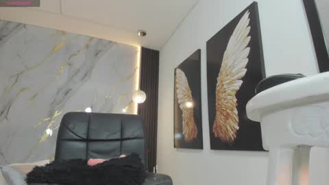 Luciana online show from 01-27-25, 01:16