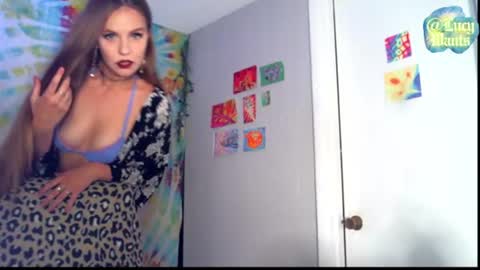 Goddess Lucy lucywants online show from 07-27-26, 06:42