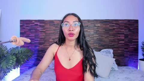 Lucy Liiu online show from 04-08-26, 08:31