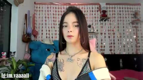 Snapshot of lucyy_tayy chatting on 10-08-25, 06:22 The love of your life 3 online show from 10-08-25, 06:22