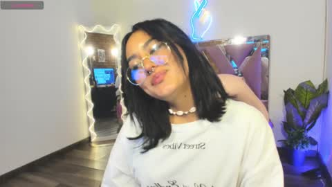 Snapshot of ludo_kitty_tay chatting on 02-17-25, 03:15 ludo_kitty_tay online show from 02-17-25, 03:15