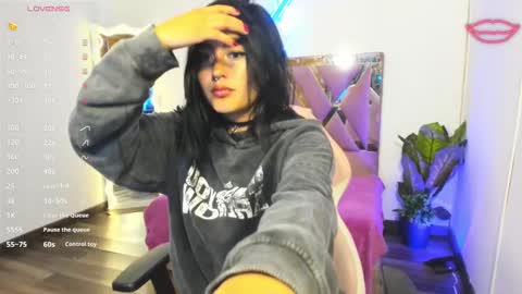 Snapshot of ludo_kitty_tay chatting on 02-18-25, 02:27 ludo_kitty_tay online show from 02-18-25, 02:27