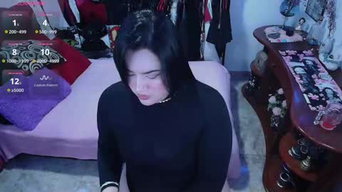 Lufek23 online show from 11-21-25, 03:44