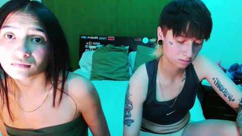 lugiiz05_ online show from 11-10-25, 06:23