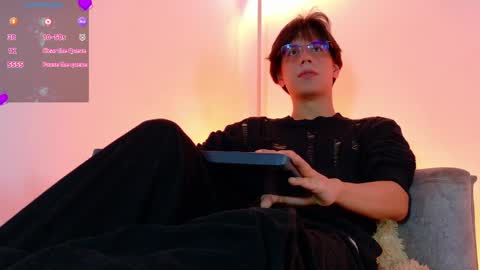 Lui online show from 03-29-26, 03:17