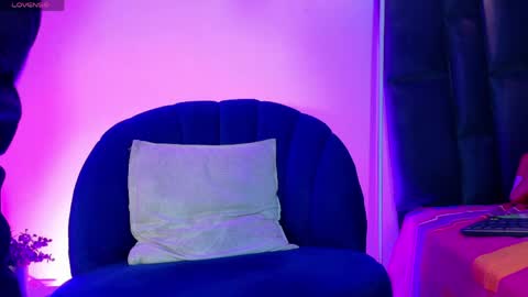 Lui online show from 04-17-26, 04:04