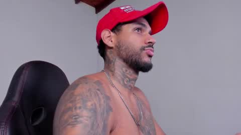 Luigi Vitale online show from 12-05-25, 02:09