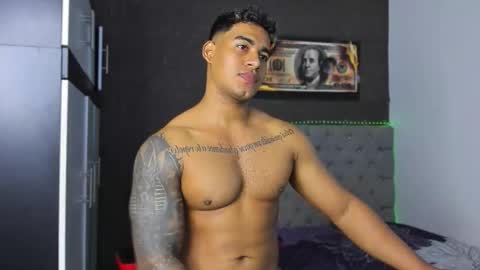 Luigi Independent model online show from 11-15-25, 07:16