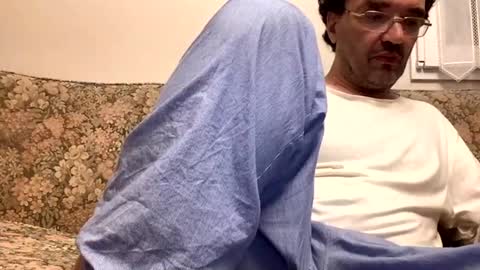 Snapshot of luigir51zas chatting on 09-14-25, 08:52 Luis online show from 09-14-25, 08:52