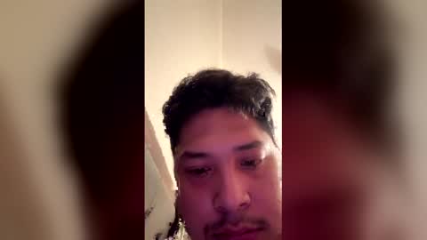 Snapshot of luis5758 chatting on 12-22-25, 05:26 luis5758 online show from 12-22-25, 05:26