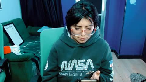 luisa_bunny online show from 04-05-26, 01:25