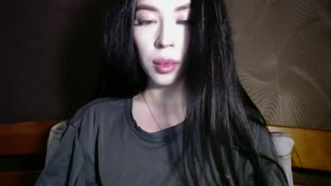 luisa lovedom online show from 04-23-26, 03:25