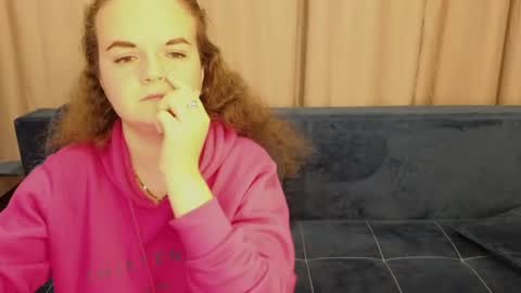 Luisa Rosee online show from 02-15-25, 09:26