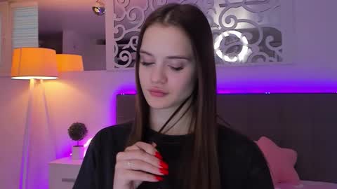 LuisaClover online show from 03-20-26, 03:39