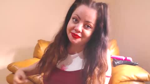 Cassie online show from 11-17-25, 12:44