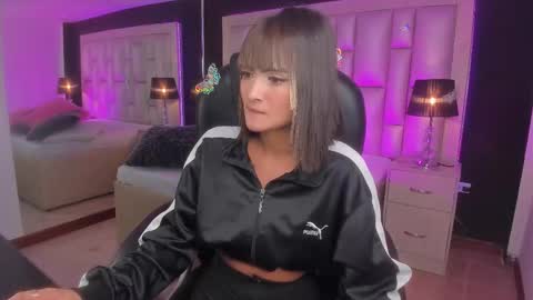 Luisa  online show from 02-18-26, 03:41