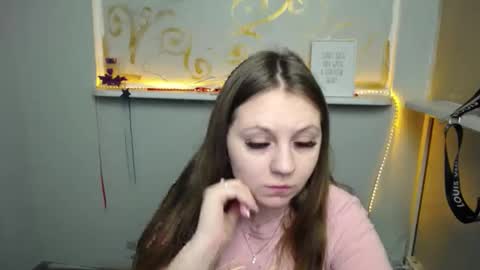 Snapshot of luizaheems_ chatting on 12-20-24, 11:00 Luiza online show from 12-20-24, 11:00