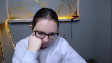 Snapshot of luizaheems_ chatting on 02-17-25, 07:37 Luiza online show from 02-17-25, 07:37