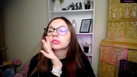 Luiza online show from 12-19-25, 05:58