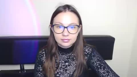 Snapshot of luizaheems_ chatting on 06-18-26, 06:24 Luiza online show from 06-18-26, 06:24