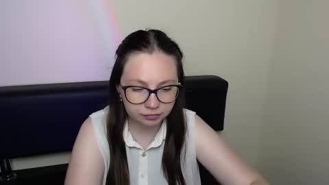 Snapshot of luizaheems_ chatting on 06-24-26, 06:23 Luiza online show from 06-24-26, 06:23