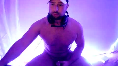 Snapshot of luk_me chatting on 12-15-24, 01:46 luk_me online show from 12-15-24, 01:46