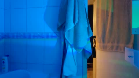 Snapshot of luk_me chatting on 02-12-26, 11:22 luk_me online show from 02-12-26, 11:22