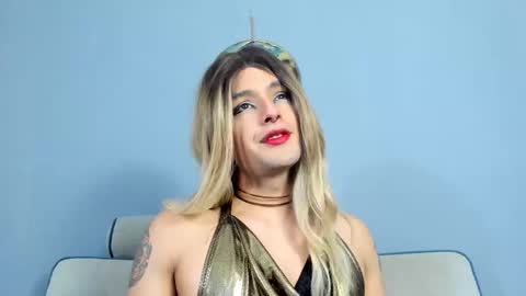 Luka Castillo online show from 12-22-25, 06:27