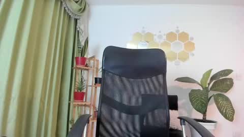 Luka Castillo online show from 05-10-26, 03:01