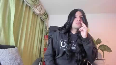 Luka Castillo online show from 06-30-26, 04:13