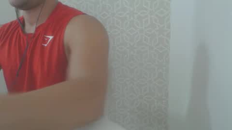 Snapshot of lukafitness chatting on 11-26-25, 06:20 lukafitness online show from 11-26-25, 06:20