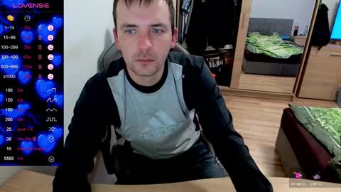 lukas312312 online show from 01-01-25, 12:43