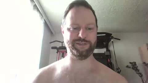 Snapshot of luke91_t chatting on 06-05-26, 12:22 luke91_t online show from 06-05-26, 12:22