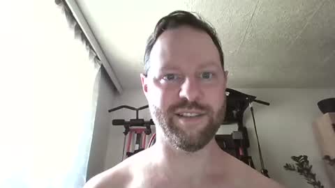 Snapshot of luke91_t chatting on 06-24-26, 01:21 luke91_t online show from 06-24-26, 01:21