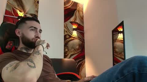 LUKE online show from 09-23-25, 01:14