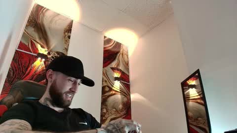 Snapshot of luke_davis01 chatting on 02-23-26, 01:08 LUKE online show from 02-23-26, 01:08