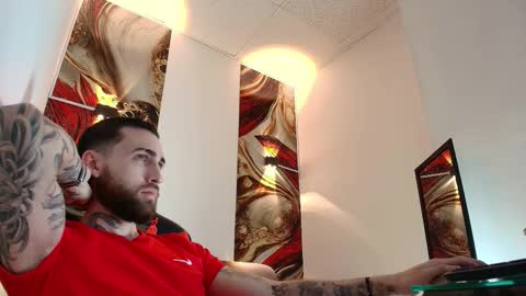 Snapshot of luke_davis01 chatting on 02-25-26, 01:21 LUKE online show from 02-25-26, 01:21