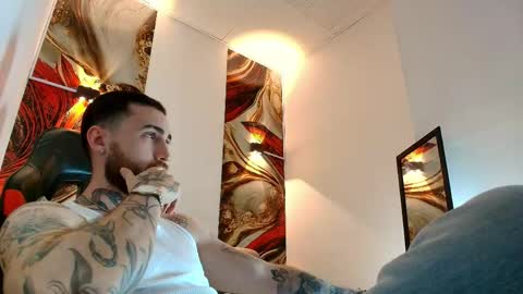 LUKE online show from 04-15-26, 01:07