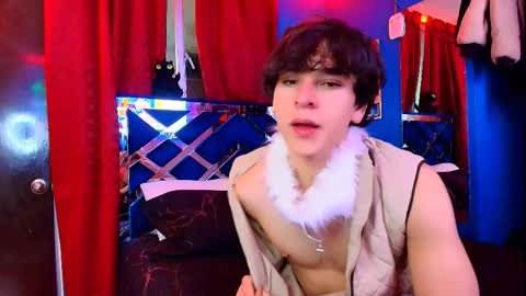 Snapshot of luke_howland chatting on 01-07-26, 03:09 Luke online show from 01-07-26, 03:09