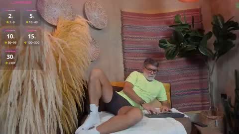 Snapshot of lukecrews chatting on 03-07-25, 11:29 Luke Crews online show from 03-07-25, 11:29