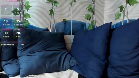 Snapshot of lukecrews chatting on 03-11-25, 07:47 Luke Crews online show from 03-11-25, 07:47