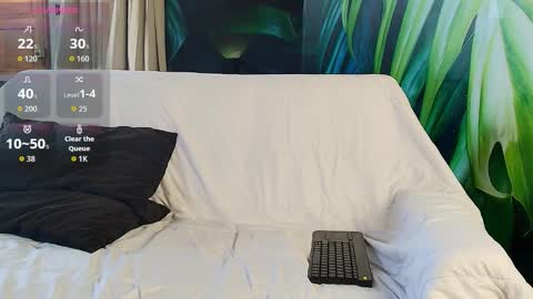 Snapshot of lukecrews chatting on 01-07-26, 05:48 Luke Crews online show from 01-07-26, 05:48