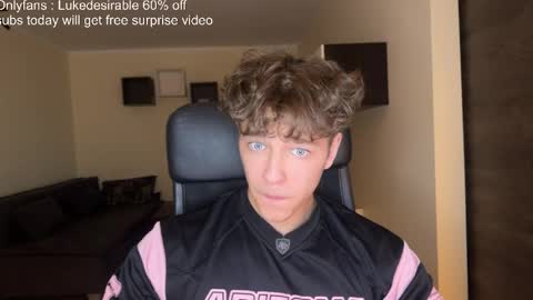 lukedesirable online show from 04-08-26, 08:09